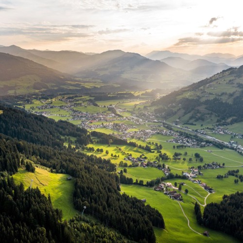 Lucht foto van Brixen im Thale