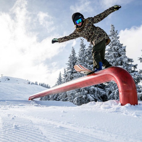 Snowboarder